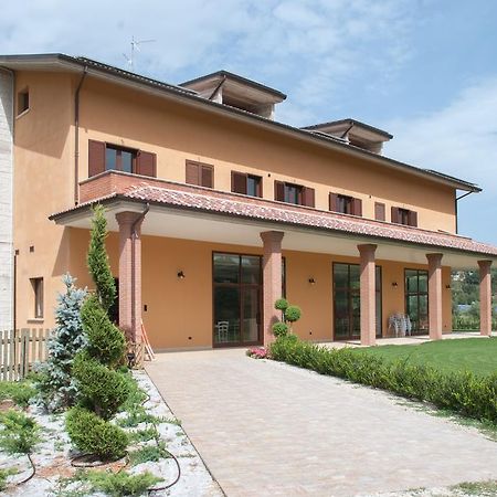 Gasthaus Casa Delfico Ristoro In Famiglia Teramo Exterior foto